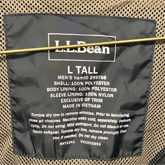 L.L. Bean Large Tall black Rainjacket - Picture 7 of 7